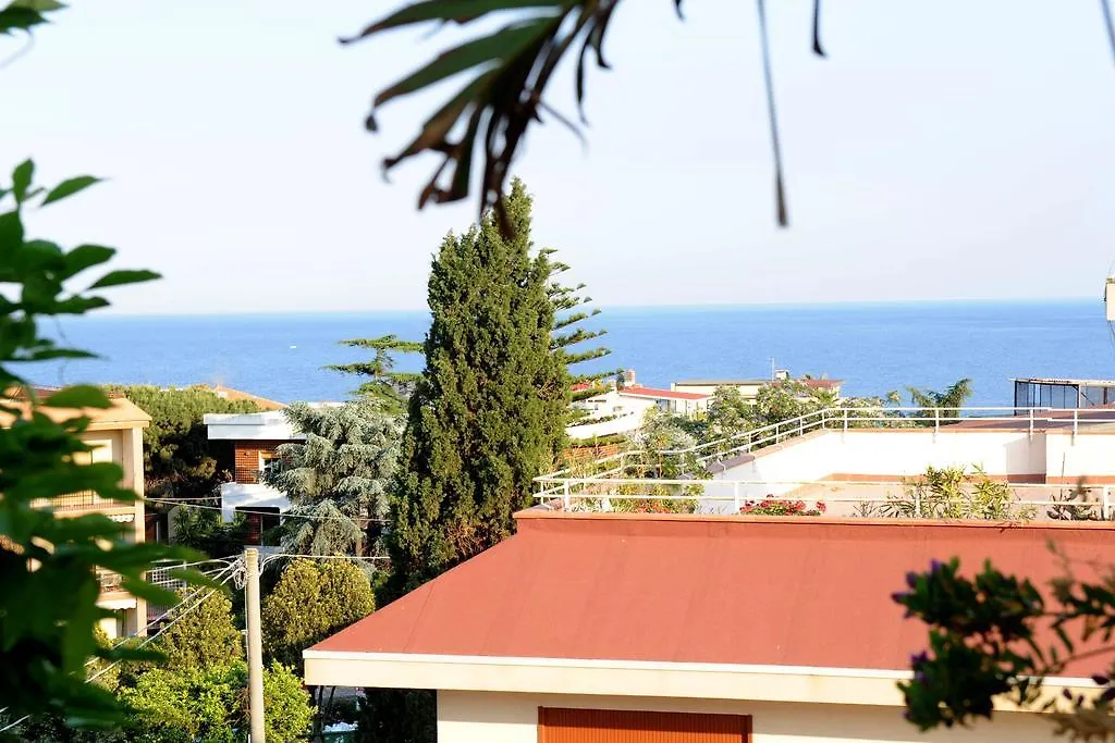 Appartamento Terrazza Pavone Aci Castello